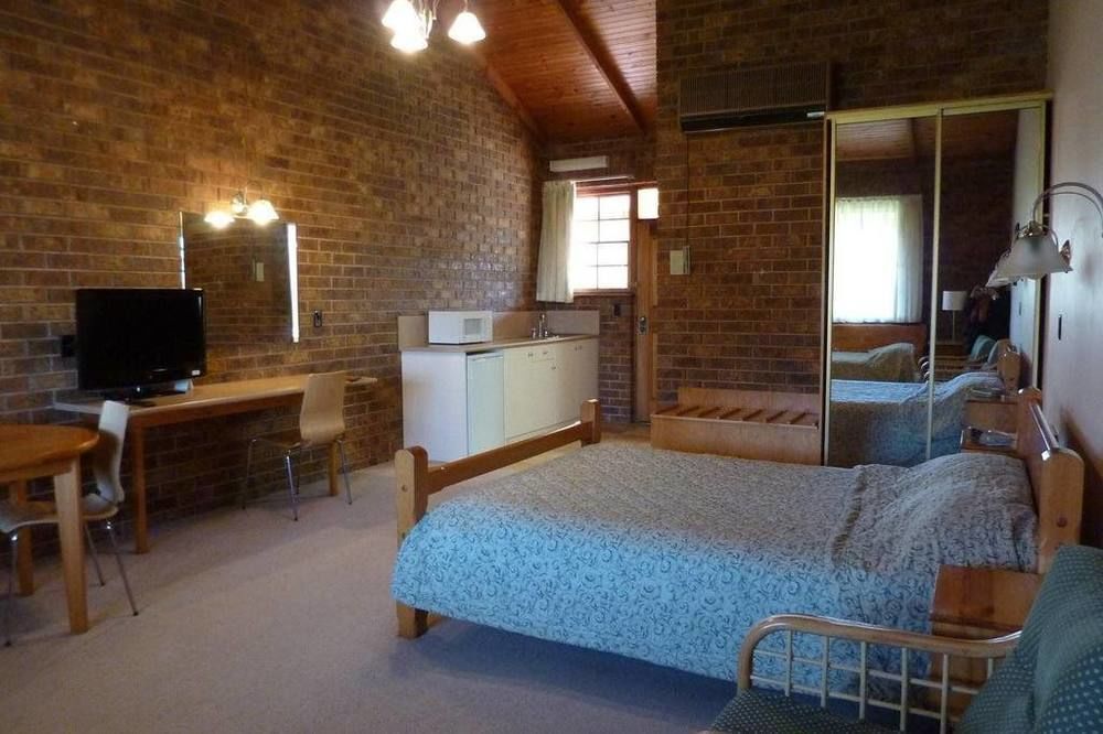 Coonawarra Place Motor Inn Exterior photo